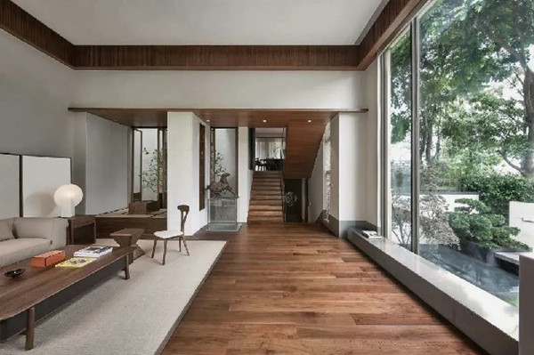 别墅530平方设计 天然木质打造温润自然的家居空间~