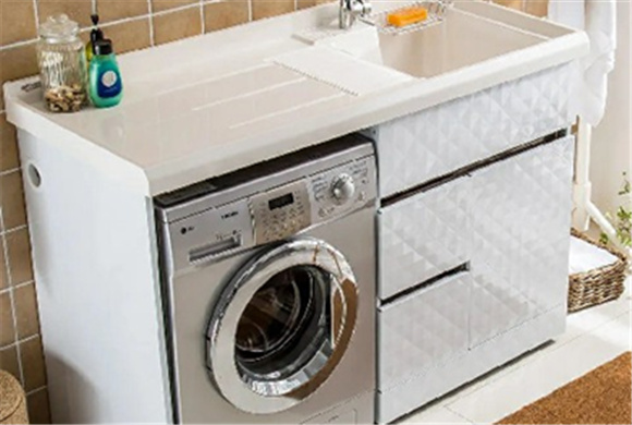 家庭装修洗衣柜怎么放 这么做功能性升级 都说值！