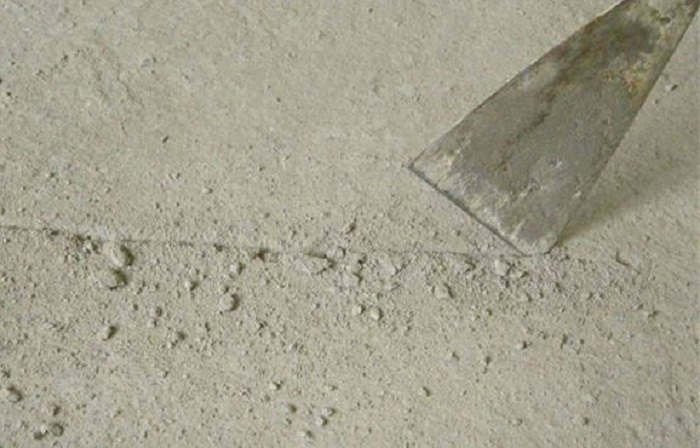 ​水泥地面起砂原因及处理方法介绍