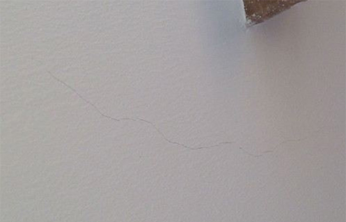 轻微的墙面裂缝修补方法，动手能力强的你学会了吗？