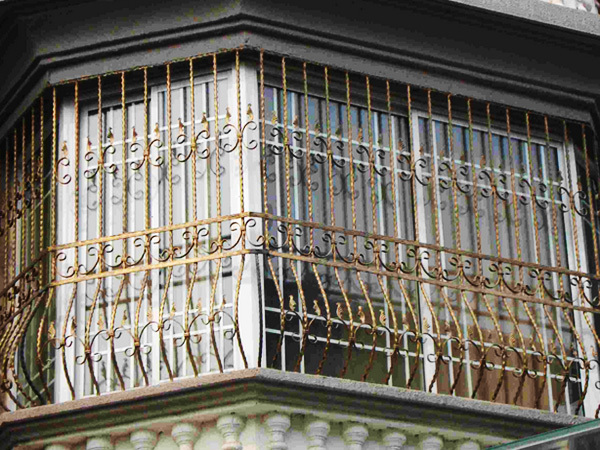 铁艺防盗窗的优缺点 铁艺防盗窗价格