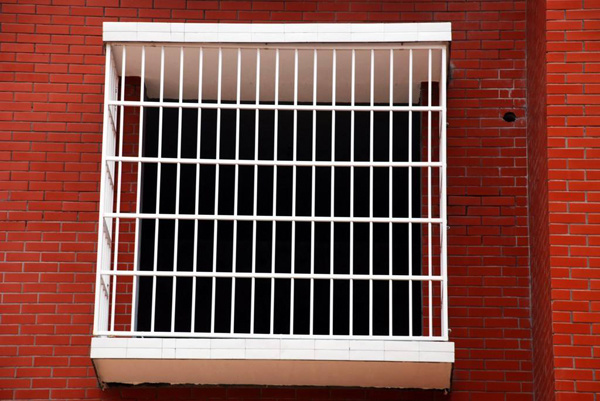 铝合金防盗窗怎么选好 你家选对了吗