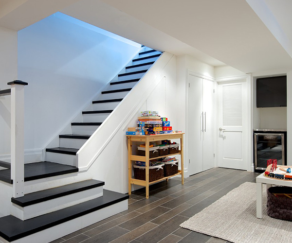 为家居装修合适的阁楼楼梯 安全把控每一个细节