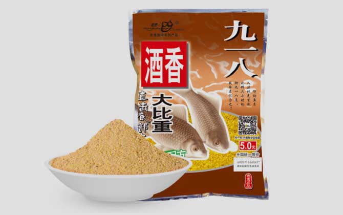 夏天钓鲫鱼用什么味型饵料？以清淡为主，过腥或过香都招小鱼！