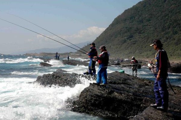 浅谈海钓的潮汐规律影响及施钓技巧