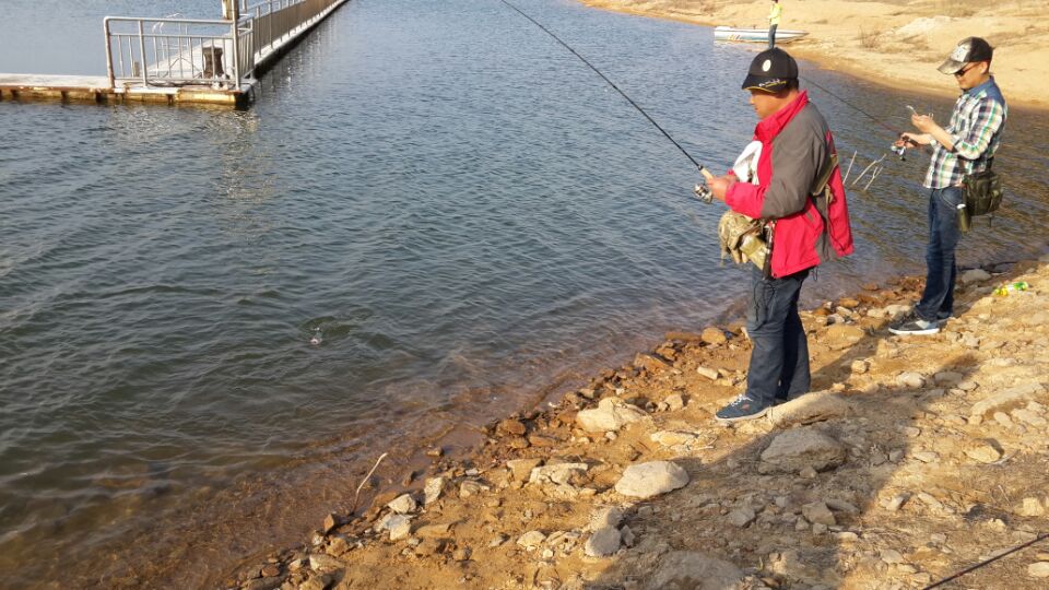 铜山湖路亚淡水鲈鱼的日记