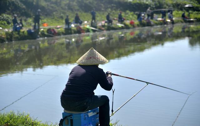 钓鱼人遭遇这八种情况，收拾鱼竿，接着就走人了