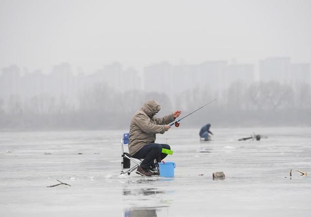 冬季钓鱼，不想剃光头，要搞懂这3点