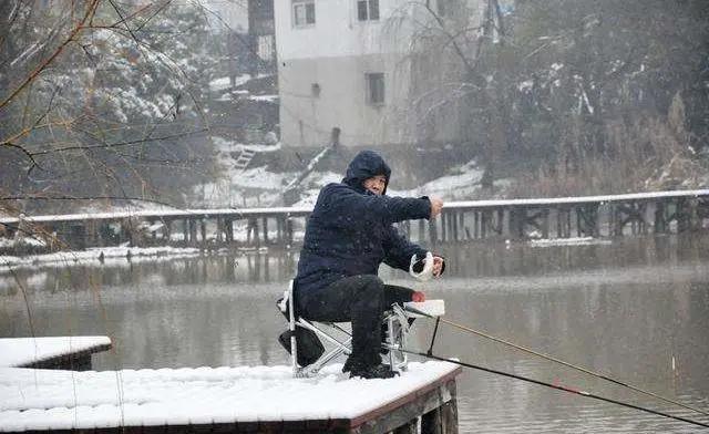 下雪到底能不能钓鱼，要看是雪前、雪中、还是雪后