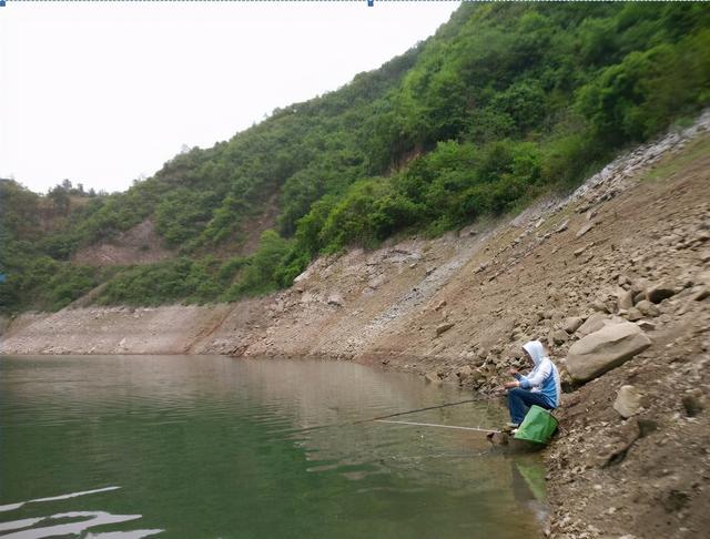 为什么总有钓友说，河钓才是真正的野钓