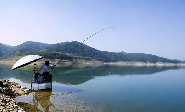 野钓调平水钓二目，钩饵在水底的状态，到底有什么实际意义