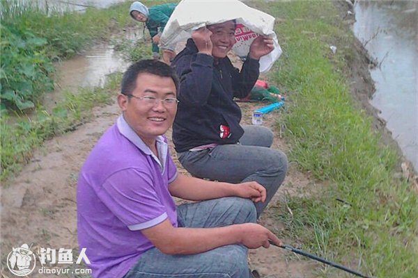 下雨天钓鱼的经验要点和选位技巧