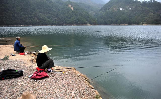 一到十月份，大鱼都藏到了这4个地方