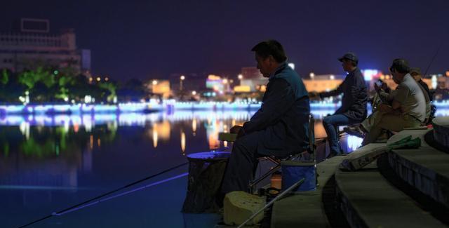 都说夏季夜钓好，夜深人静能上大鱼