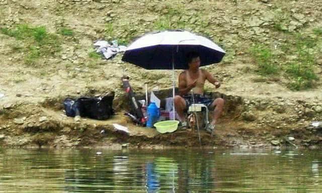 农村钓鱼人，一年四季的钓鱼技巧都在这里