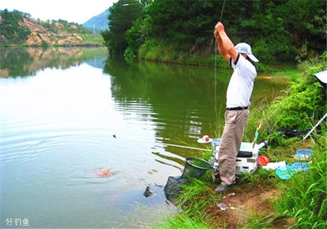 3个野钓中抛竿钓大鱼的诀窍