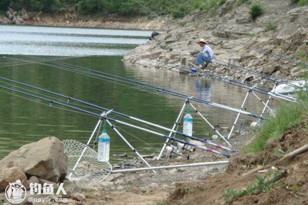 海竿水库挂底的解决技巧及钓竿选择