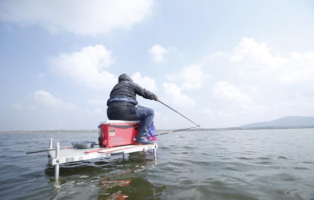 天气转冷饵料不好用，听大师讲降温后如何钓鱼