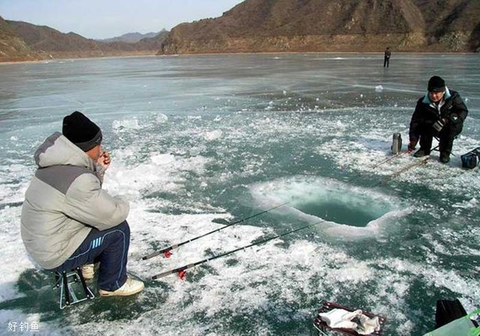 浅谈冰钓钓点的选择要点