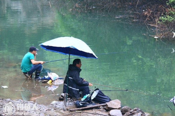 深秋钓鱼的天气选择及选位用饵要点