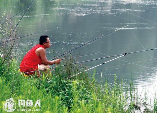 夏天水库钓鱼的最佳钓时和钓位选择