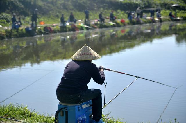 DMPT这款钓鱼小药诱鱼效果非常有限，建议钓友们慎买