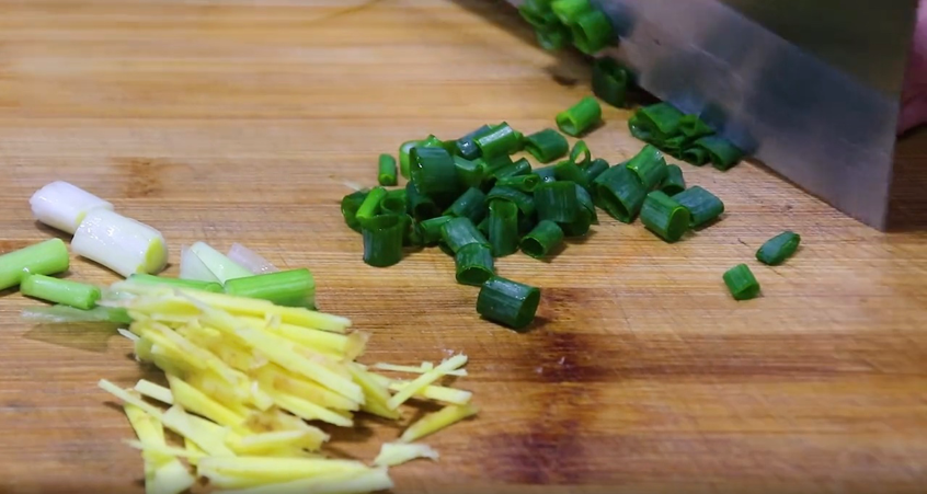 油焖大虾做法详解 | 自制美味虾虾葱姜调料汁 | 家常美食菜谱分享