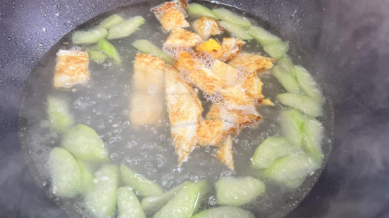 夏日佳品！4款清爽丝瓜美食做法大公开