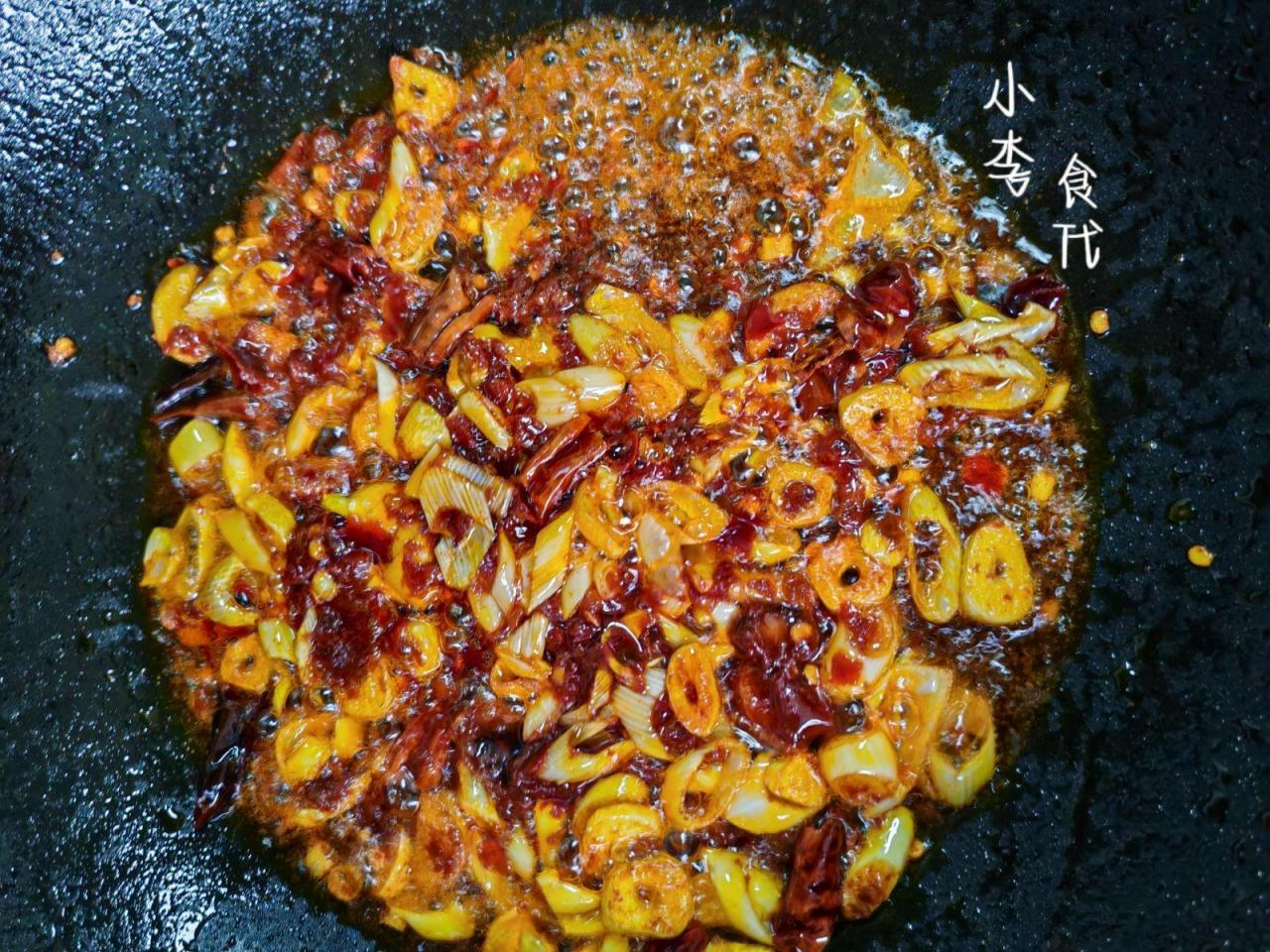 家庭版水煮肉片秘籍：简单易学，口感麻辣鲜香