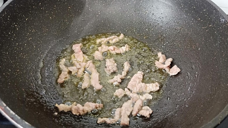 鲜蔬牛肉炒面