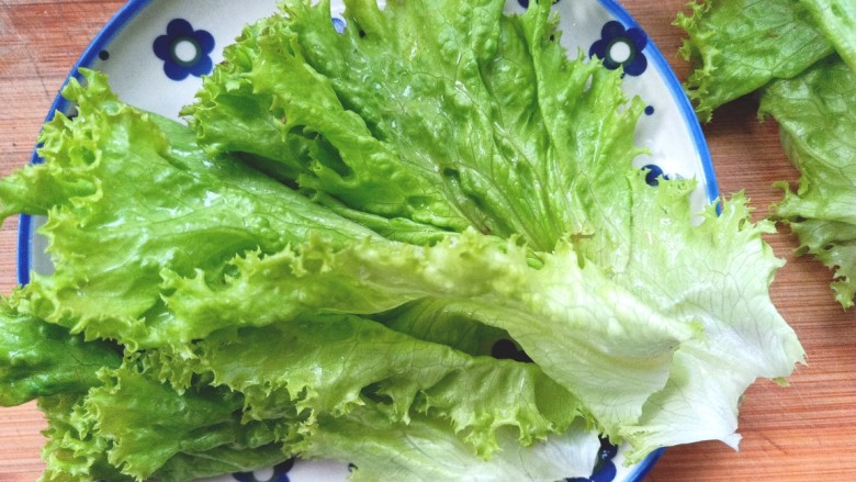 鸡肉蔬菜饼汉堡