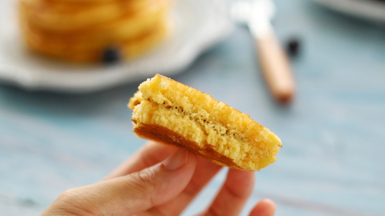 牛奶鸡蛋玉米松饼