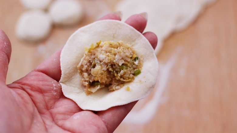 猪肉酸菜馄饨