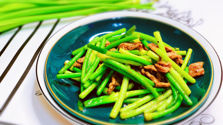 蒜苔炒牛肉