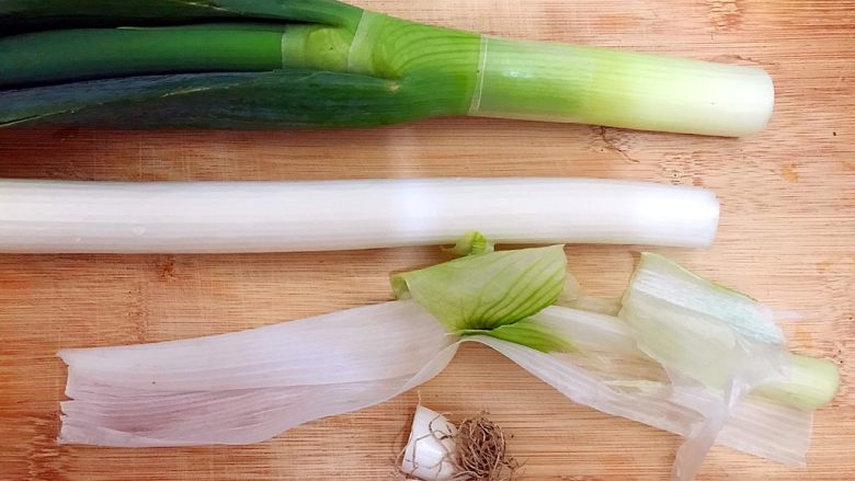 适合冬天里吃的凉菜（香菜大葱拌豆皮）