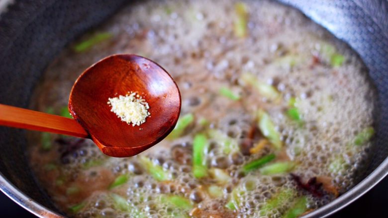 芸豆肉片炖粉条