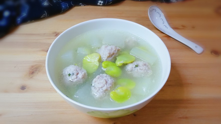 蚕豆冬瓜汆汤圆子