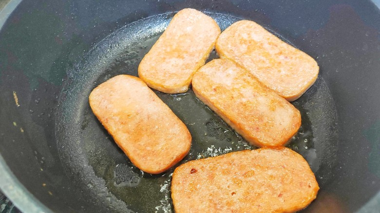 午餐肉饭团