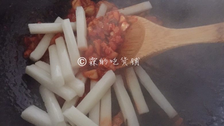 泡菜培根炒年糕