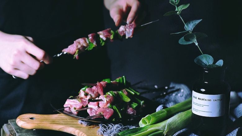 超好吃的烤肉配方 青椒烤羊肉/小羊排