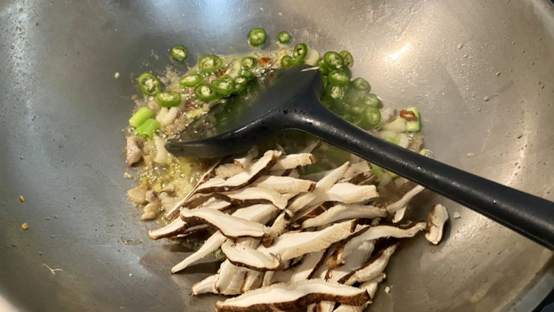 小白菜肉丝面