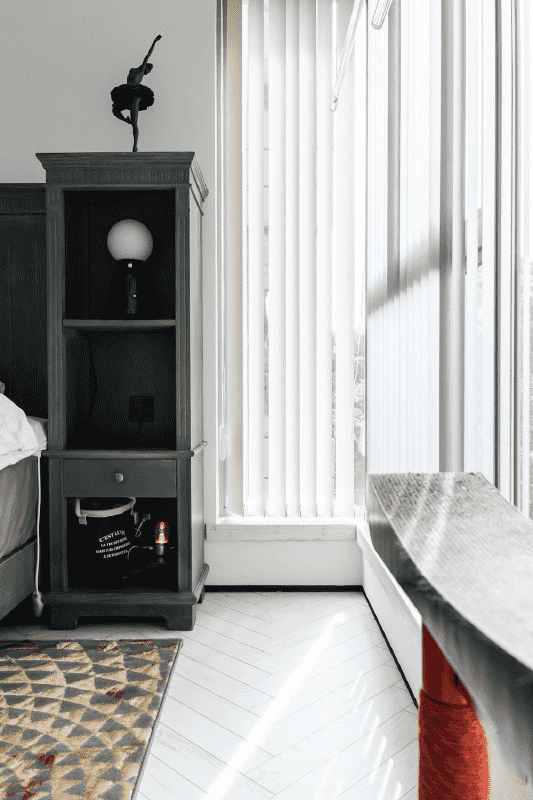 闵行区100平现代风格二房卧室装修效果图