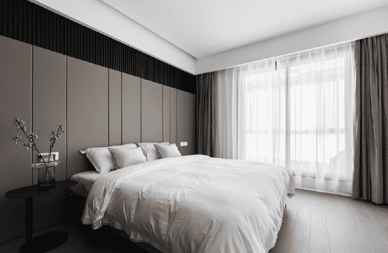 静安区108平现代风格三房卧室装修效果图
