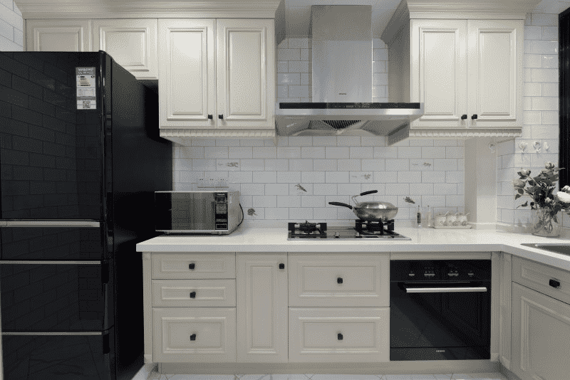 金山区102平美式风格三房厨房装修效果图