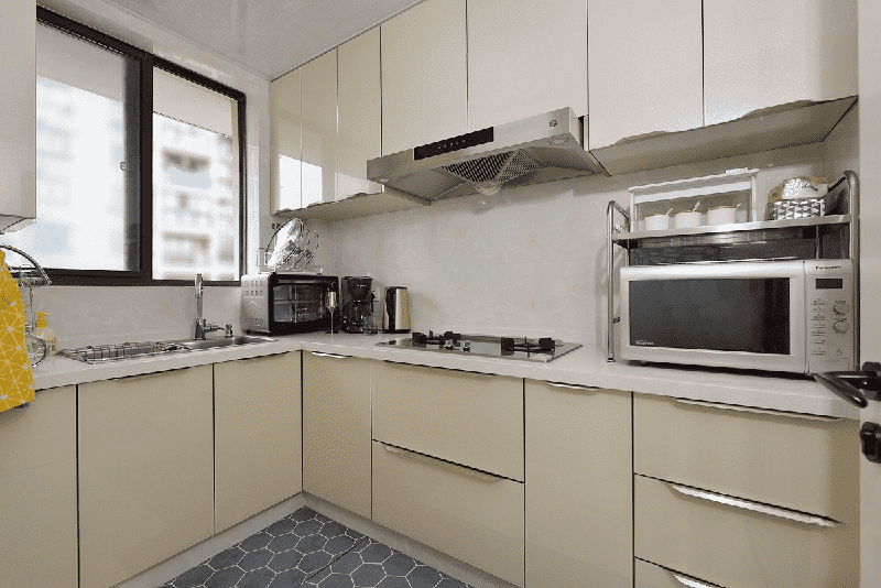 闵行区水语人家102平简欧风格复式厨房装修效果图