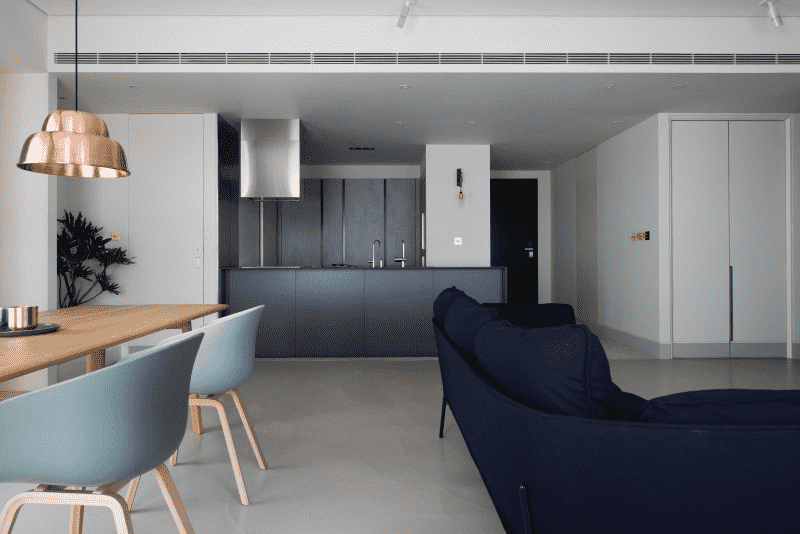 浦东新区118平现代风格三房客厅装修效果图