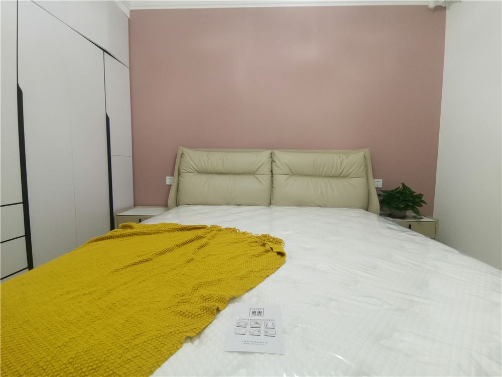 青浦区新丰公寓74平现代简约风格两室户装修效果图