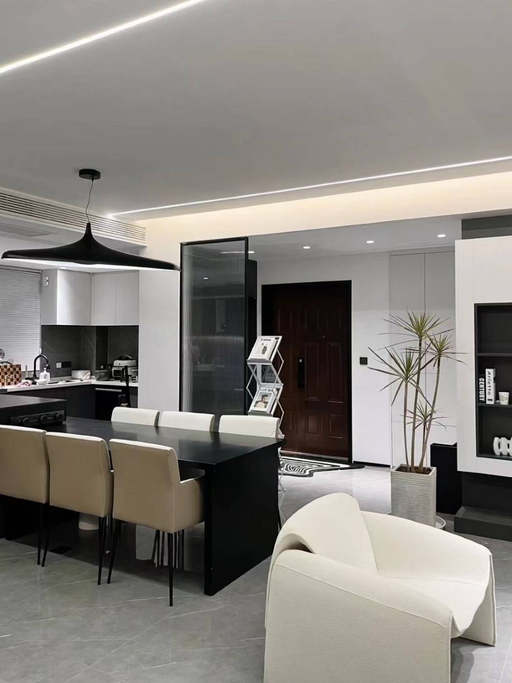 长宁区海逸公寓125平米平现代简约风格三室户装修效果图