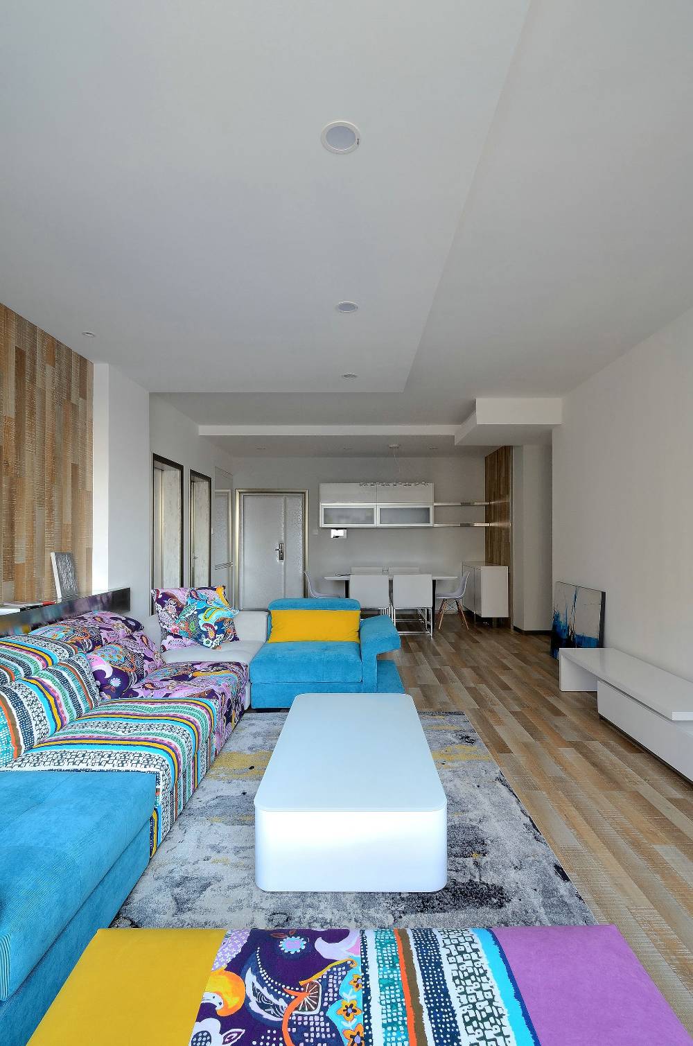 长宁区中山公寓117平米平现代简约风格三室户装修效果图