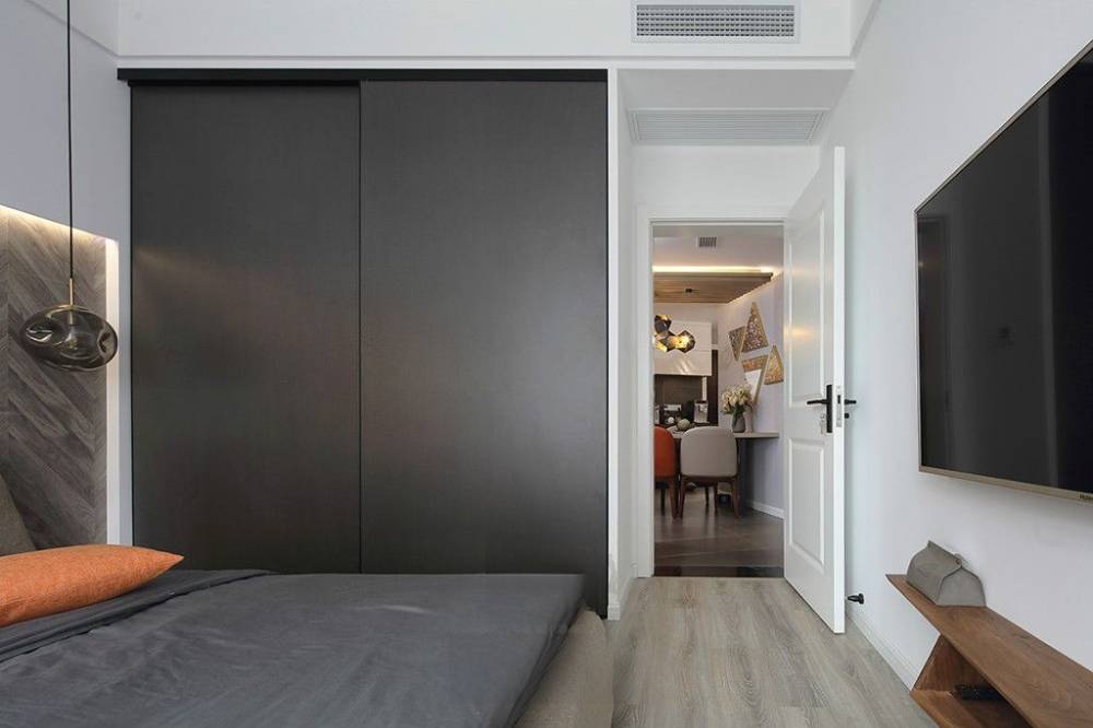 普陀区阳光威尼斯99平米平现代简约风格两室户装修效果图